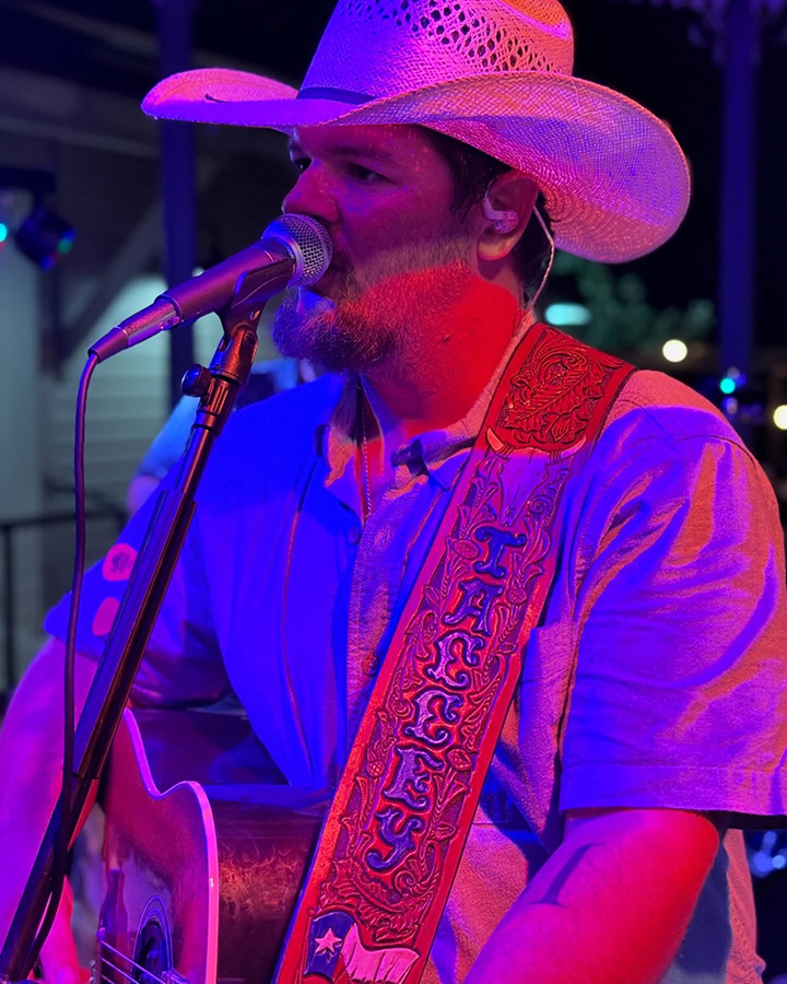 Live country music by the Ryan Talley music band in Texas